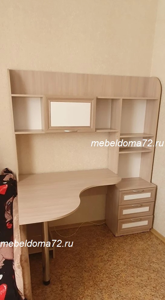 Компьютерный стол Остин в цвете Ясень шимо светлый. г. Тюмень 19.02.2026г